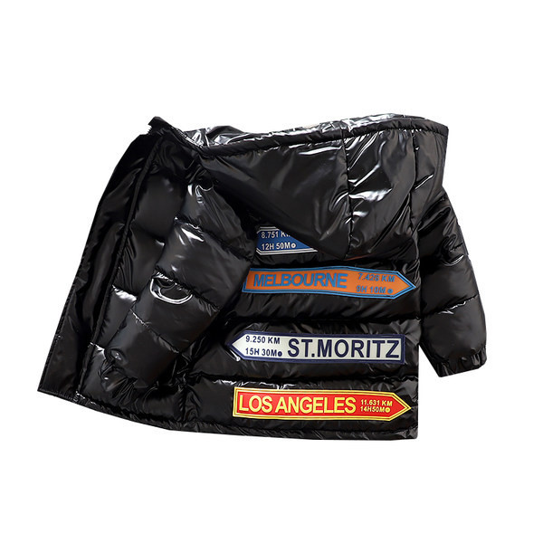 Μοντέρνο παιδικό μπουφάν για αγόρια με επιγραφή στην πλάτη σε δύο χρώματα