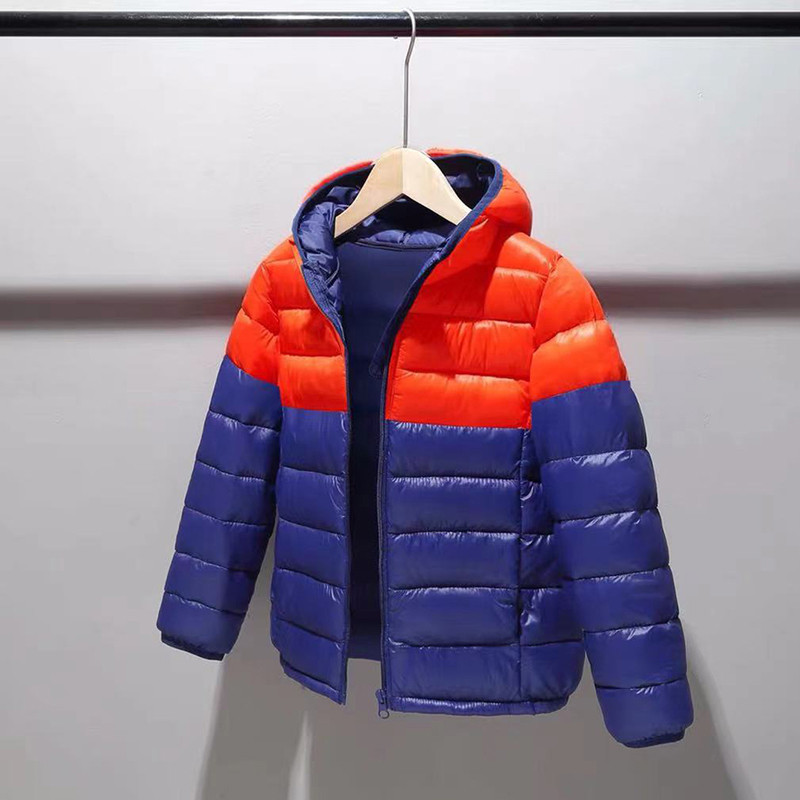 Ελαφρύ μπουφάν για αγόρια με κουκούλα - μεγάλο μέγεθος