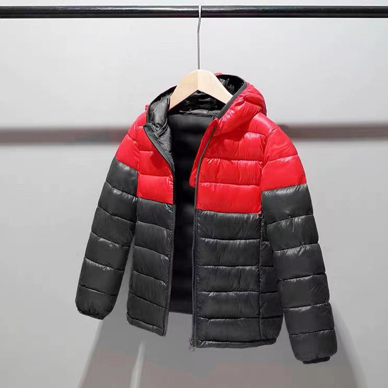 Ελαφρύ μπουφάν για αγόρια με κουκούλα - μεγάλο μέγεθος