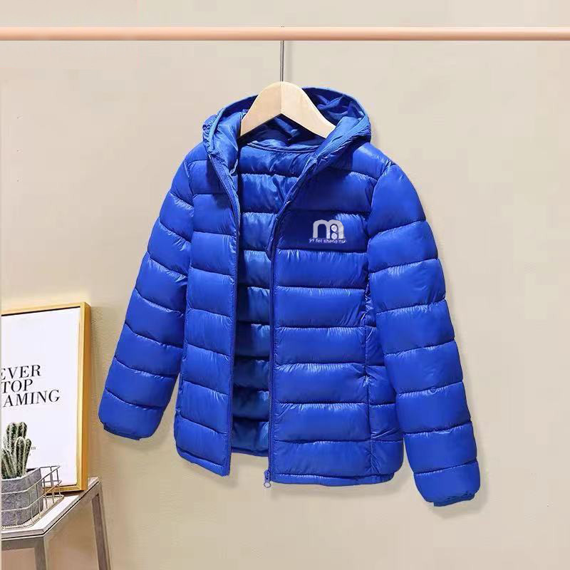 Ελαφρύ μπουφάν για αγόρια με κουκούλα - μεγάλο μέγεθος