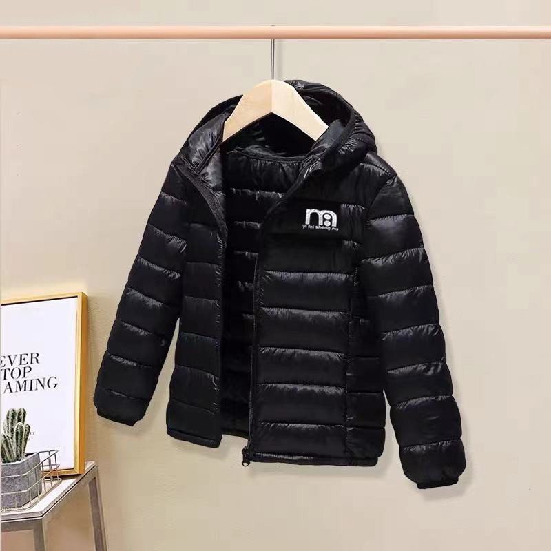 Ελαφρύ μπουφάν για αγόρια με κουκούλα - μεγάλο μέγεθος