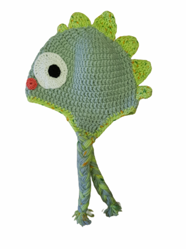 Детска шапка,Пиленце,ръчно плетена,22х19 см