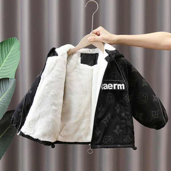 Zimska dječja jakna s toplom postavom u crnoj boji