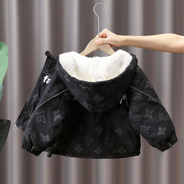 Zimska dječja jakna s toplom postavom u crnoj boji