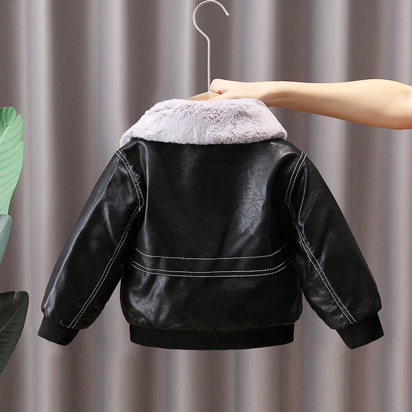 Παιδικό δερμάτινο μπουφάν με ζεστή φόδρα και πουπουλένιο γιακά