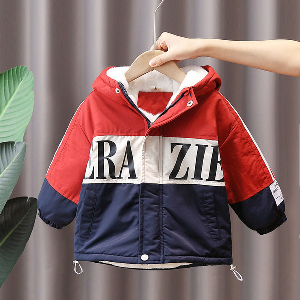 Χειμερινό μπουφάν με επένδυση για αγόρια με κουκούλα και επιγραφή