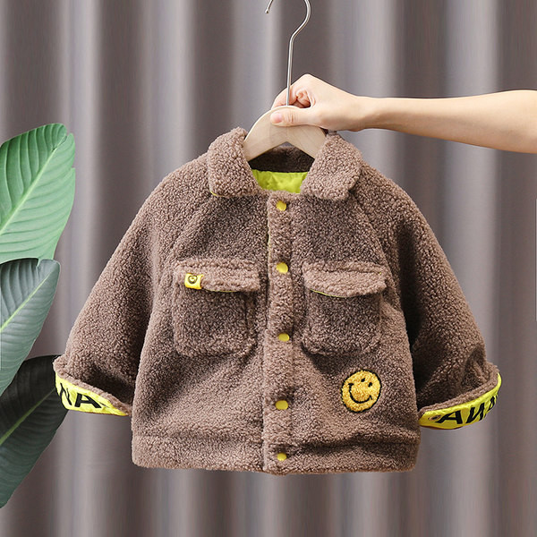 Παιδικό πουπουλένιο μπουφάν με απλικέ με κουμπιά