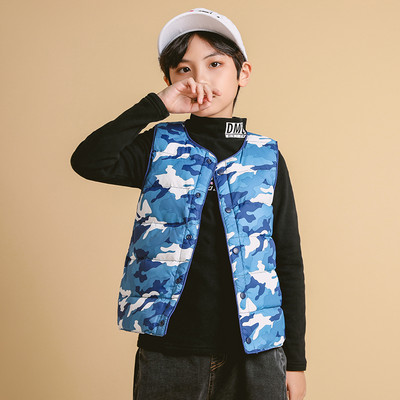 Ежедневен детски елек за момчета с камуфлажен десен