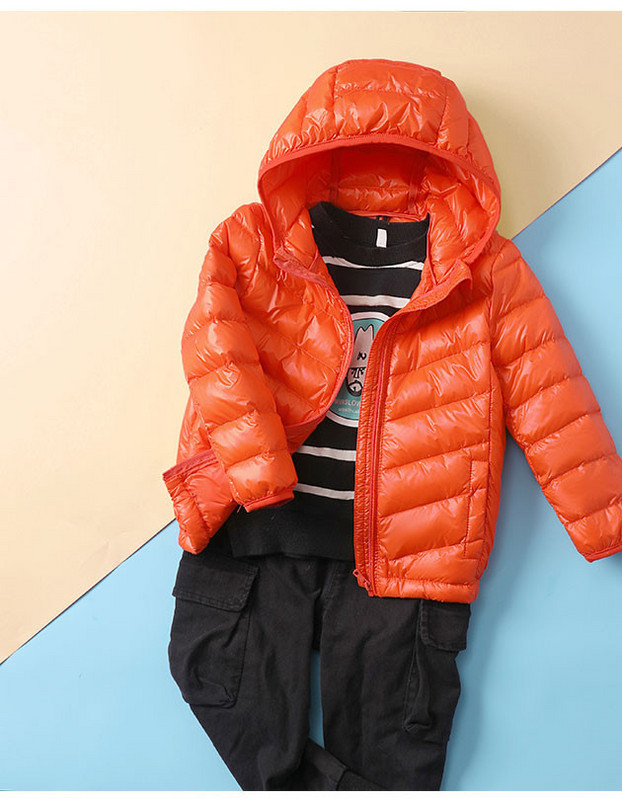 Нов модел детско яке с качулка в няколко цвята за момчета