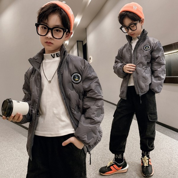 Детско яке с емблема за момчета