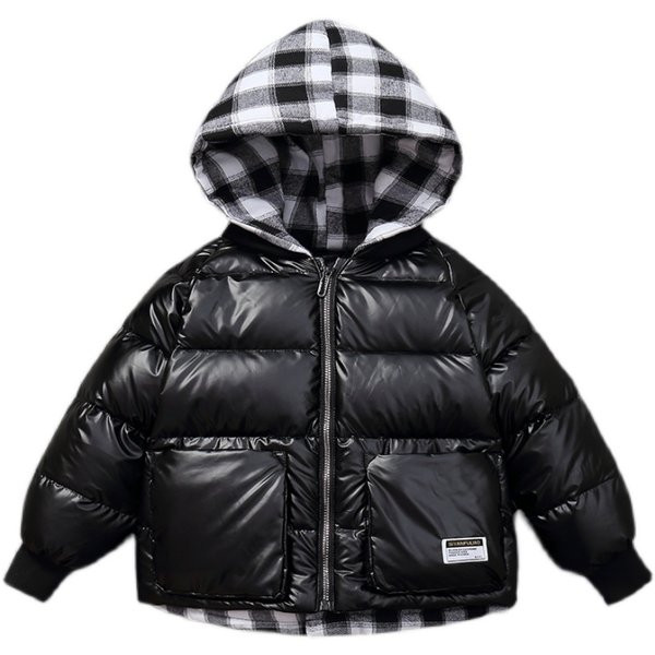 Модерно детско яке за момчета с качулка и емблема 