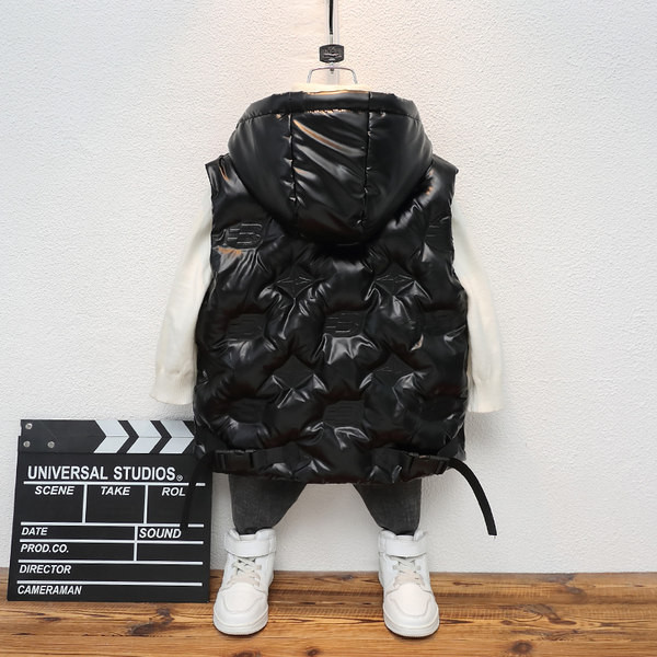 Детски елек с качулка за момчета