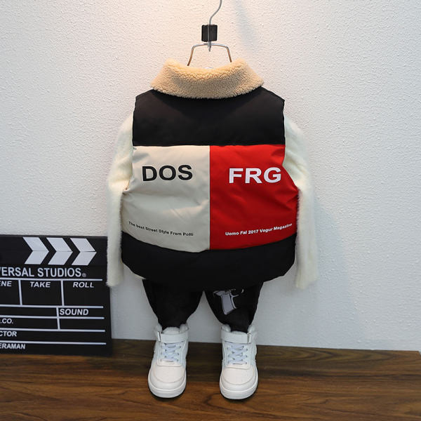 Зимен детски елек за момчета с топла подплата