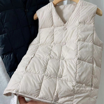 Детски елек за момчета и момичета с шпиц деколте