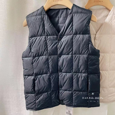 Детски елек за момчета и момичета с шпиц деколте