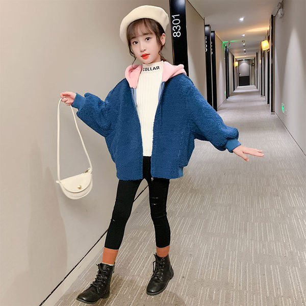 Нов модел детско есенно яке с качулка в син и розов цвят за момичета