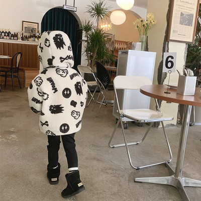 Модерно детско яке с качулка в бежов цвят за момичета