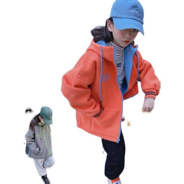 Детско поларено яке с качулка и надпис