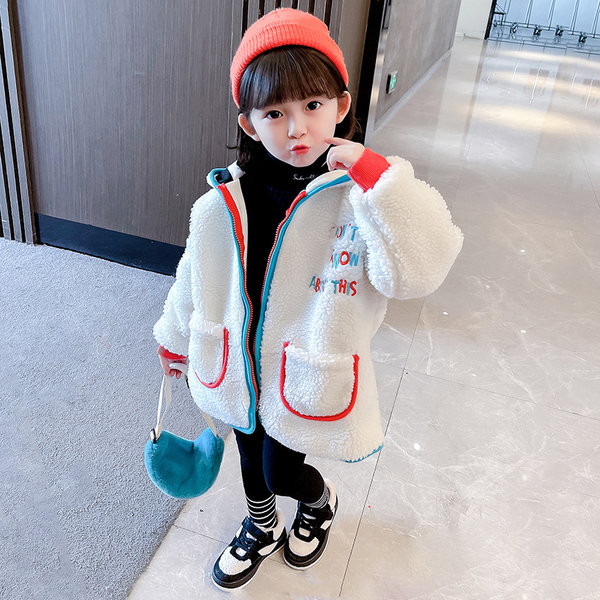 Ежедневно детско двулицево яке с бродерия и качулка за момичета