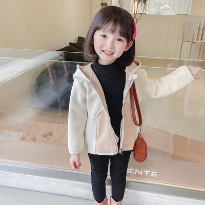 Нов модел детски суичър с качулка и 3D елемент