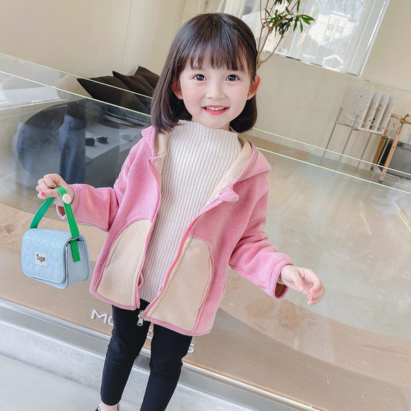 Нов модел детски суичър с качулка и 3D елемент