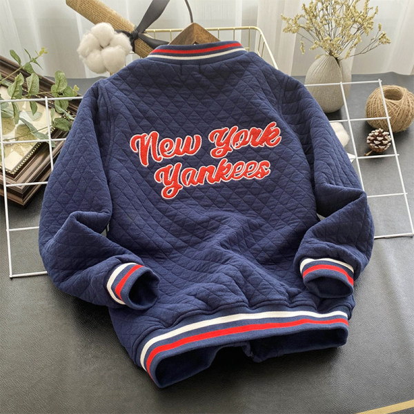 Детско капитонирано яке тип бейзболно 