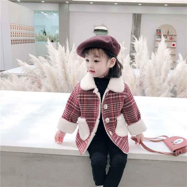 Модерно детско яке с копчета и джобове