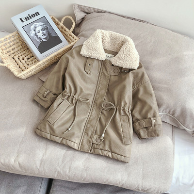 Детско яке от еко кожа с пухена яка за момичета