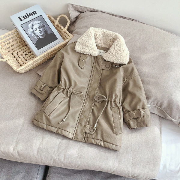 Детско яке от еко кожа с пухена яка за момичета