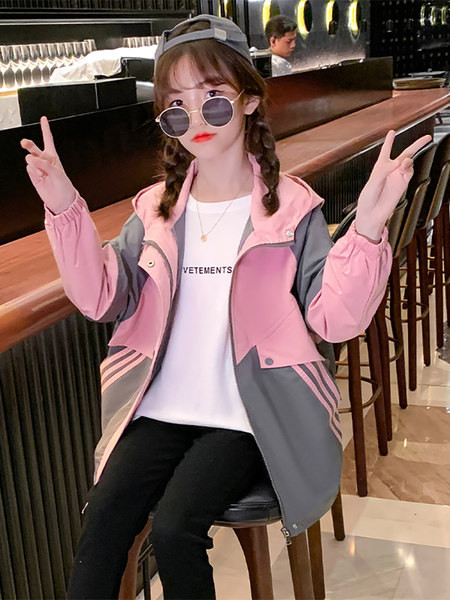 Ежедневно детско яке с качулка в два цвята