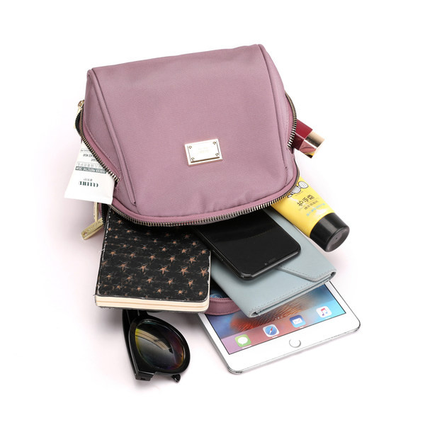 Нов модел дамска чанта с цип и две дръжки - няколко цвята