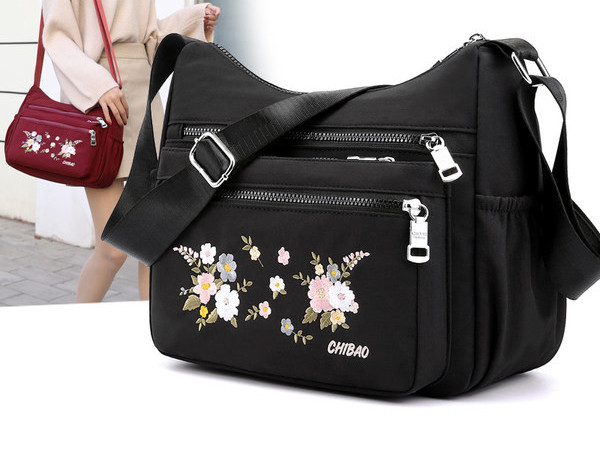 Ежедневна дамска чанта за през рамото с бродерия