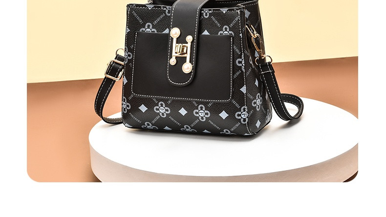 Elegantna ženska torba s kopčom od umjetne kože