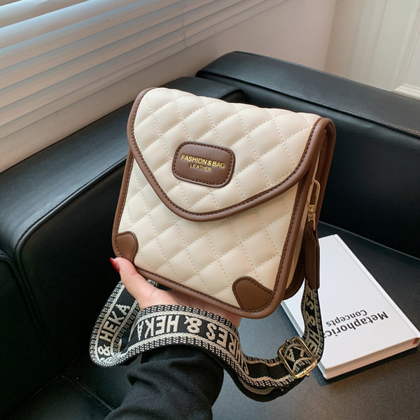 Ležerna torba od eko kože sa natpisom za žene