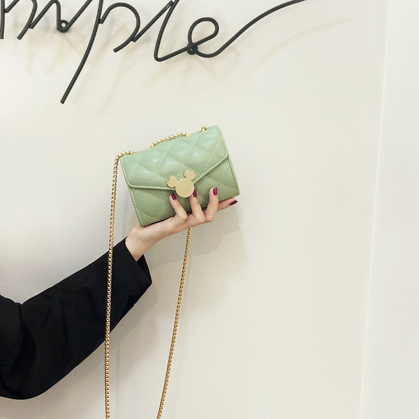 Mala ženska torba sa metalnim lancem - više boja