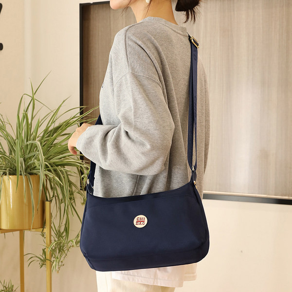 Novi model ženske tekstilne torbe sa dugom ručkom