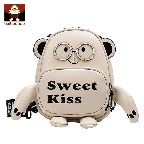 Novi model ženskog kožnog ruksaka sa 3D elementom