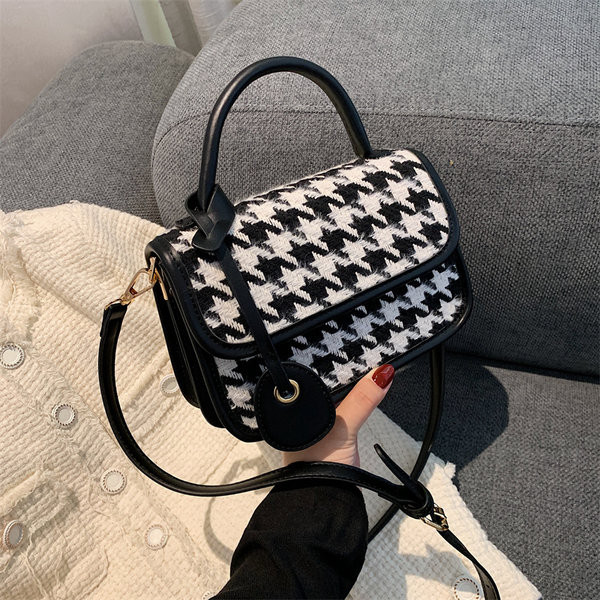 Ženska torba s dugom i kratkom ručkom u četiri boje