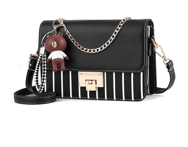 Novi model četvrtaste torbe od eko kože dva modela sa 3D dekoracijom