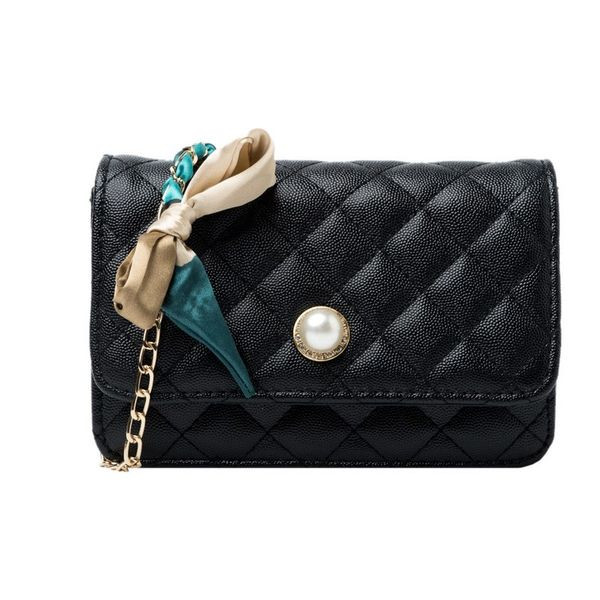 Модерна малка капитонирана чанта с декорация перла