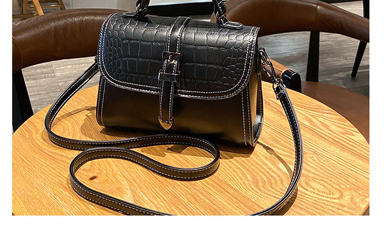 Moderna kožna torba s kratkim i dugim ručkama - za žene