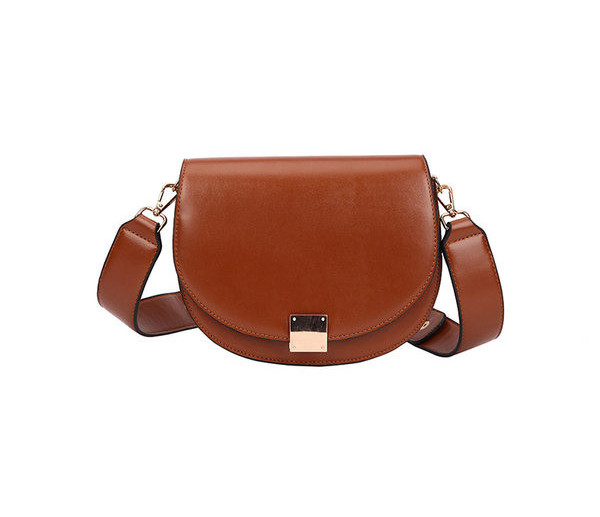 Ежедневна дамска чанта с метално закопчаване - еко кожа