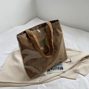 Μεγάλη πάνινη τσάντα με επιγραφή και μεταλλικό κούμπωμα