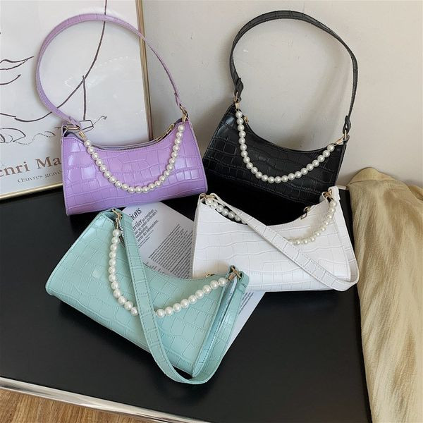 Нов модел дамска кожена чанта с перли 