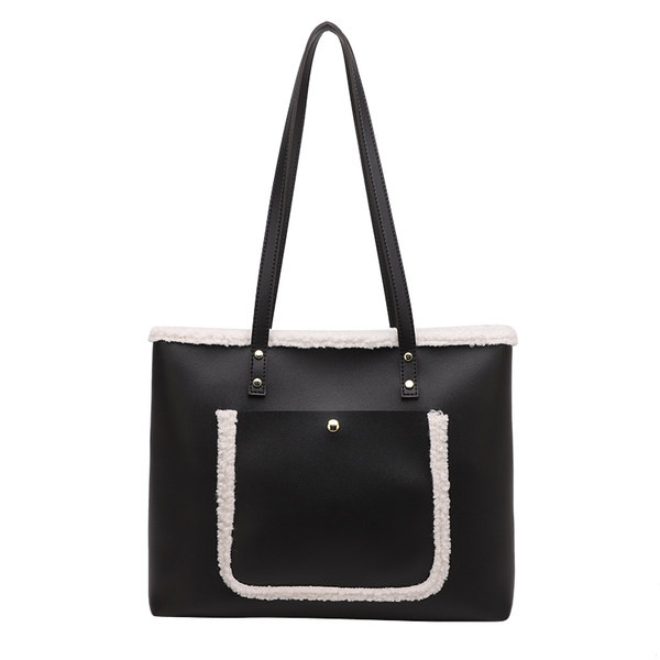 Γυναικεία καθημερινή τσάντα από οικολογικό δέρμα με μπροστινή τσέπη