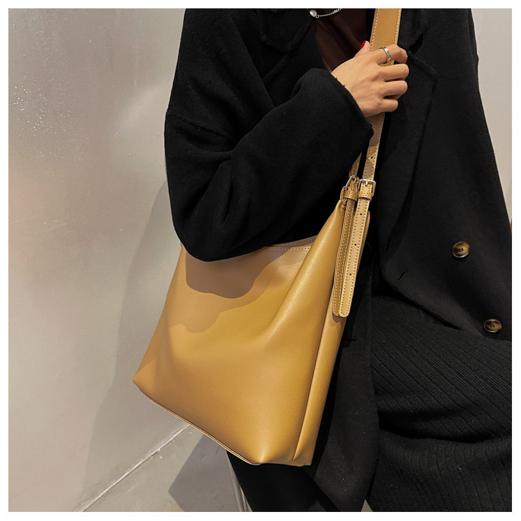 Γυναικεία έκο δερμάτινη τσάντα ώμου - πολλά χρώματα