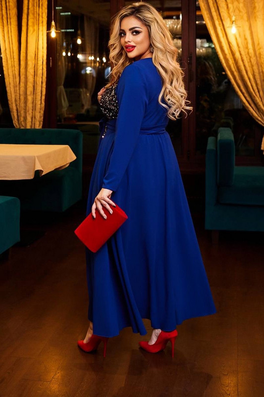 Рокля от пайети наметало