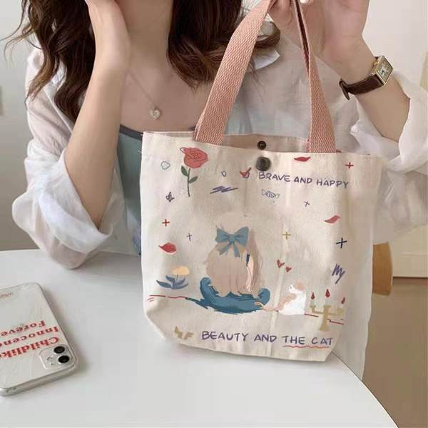 Καθημερινή υφασμάτινη τσάντα με διάφορες εφαρμογές