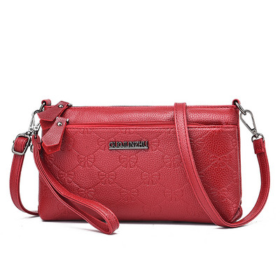 Γυναικεία μικρή τσάντα από τεχνητό δέρμα με επιγραφή