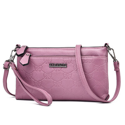 Γυναικεία μικρή τσάντα από τεχνητό δέρμα με επιγραφή